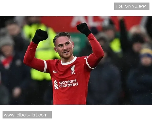 英超激战利物浦主场大胜波尔图乌龙球引发全场狂欢