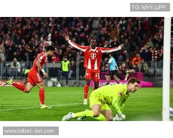 西甲激战：拜仁凭点球险胜利物浦引发争议与热议